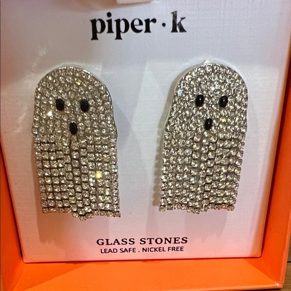 Piper K | Glittery Ghosts 👻 - Picture 1 of 8